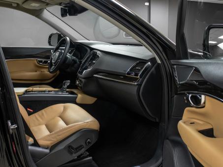 Volvo XC90 T6