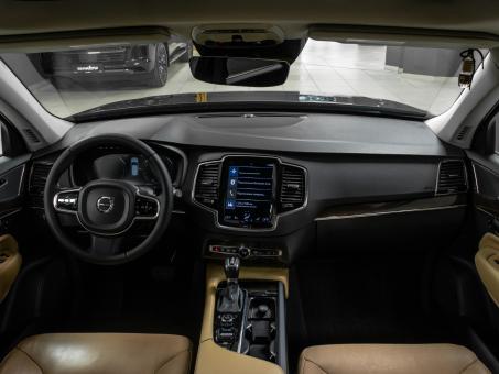 Volvo XC90 T6
