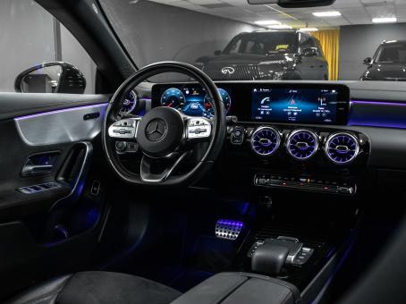 Mercedes-Benz CLA 200