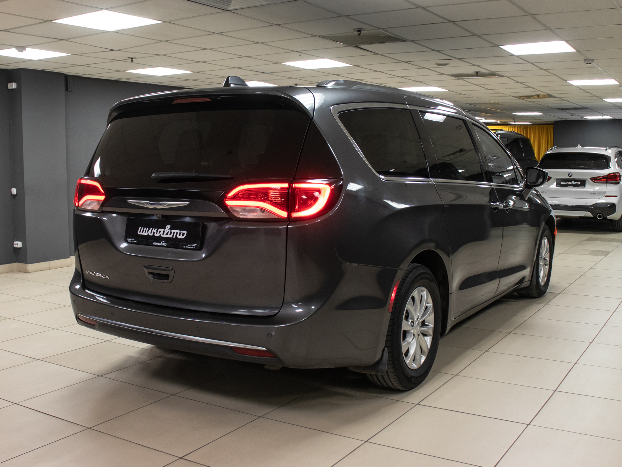 Chrysler Pacifica Touring L
