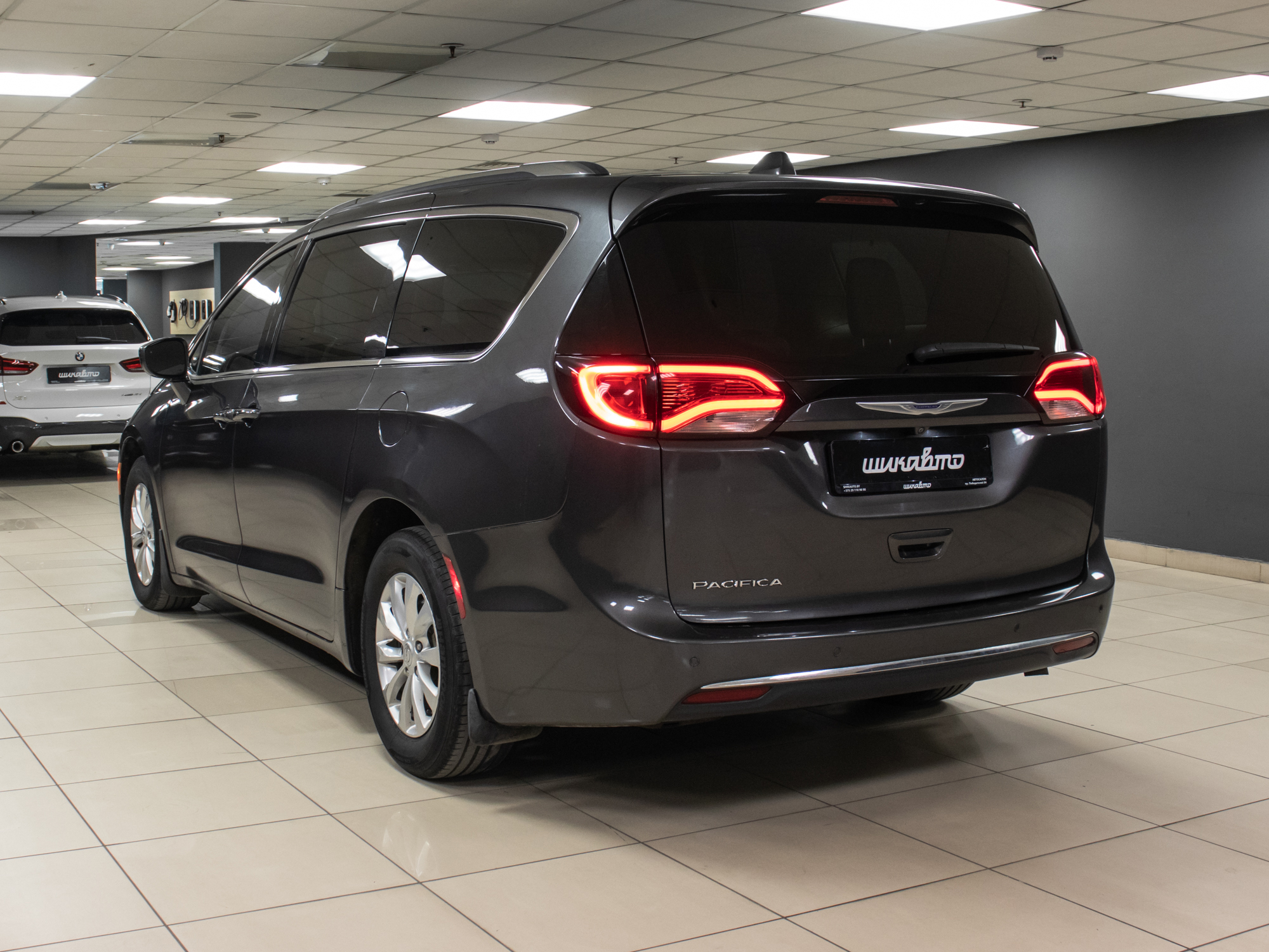 Chrysler Pacifica Touring L