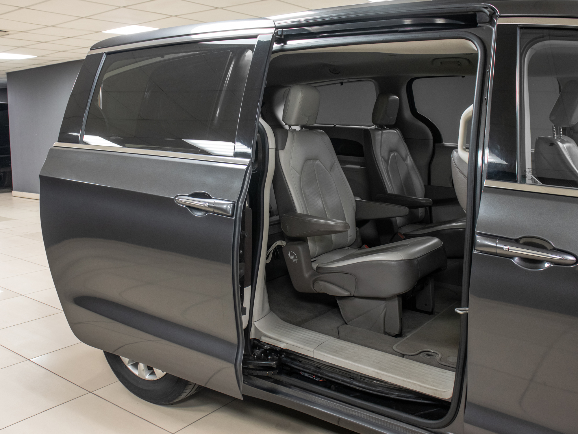 Chrysler Pacifica Touring L