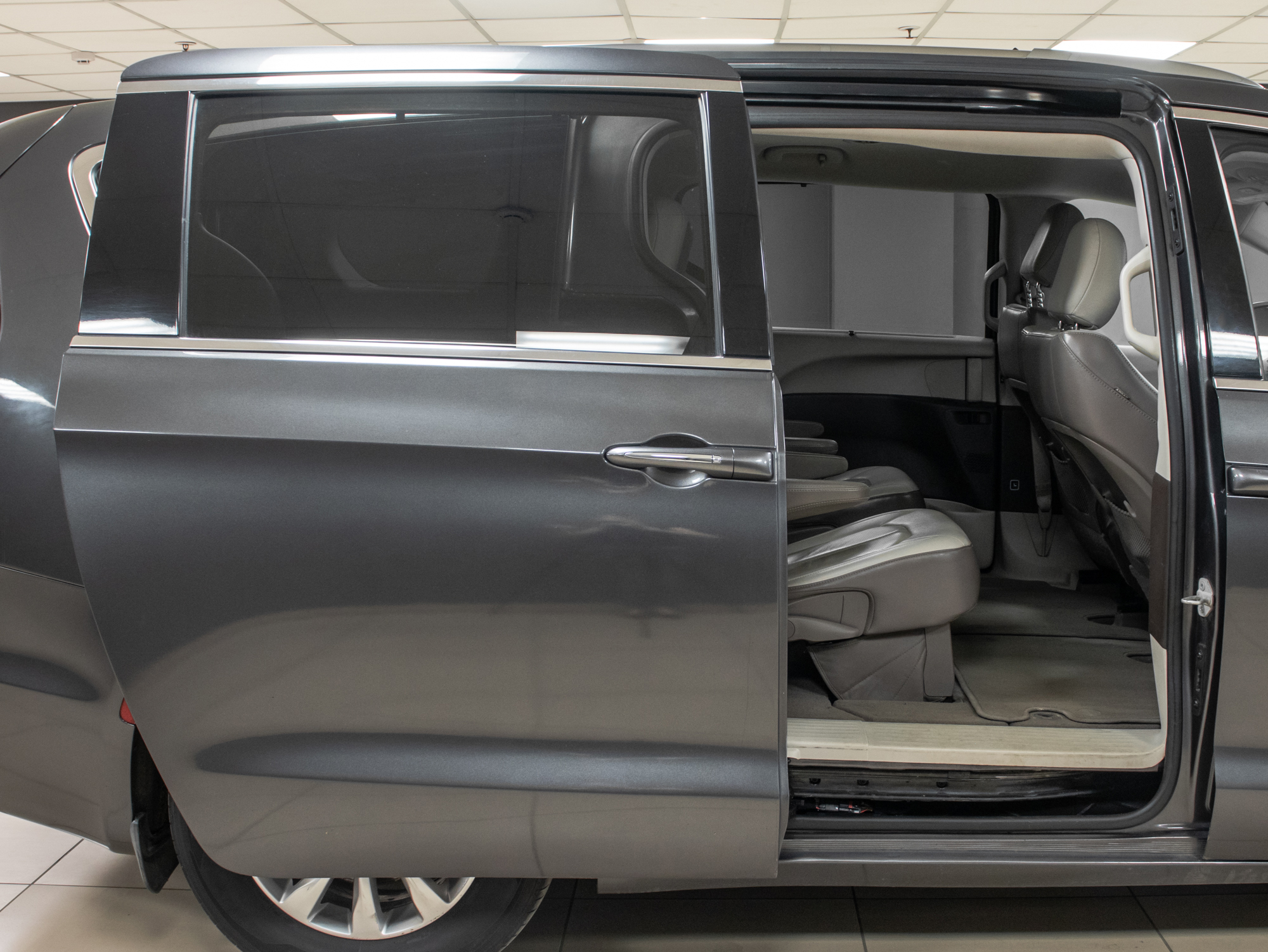 Chrysler Pacifica Touring L
