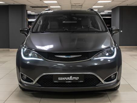 Chrysler Pacifica Touring L