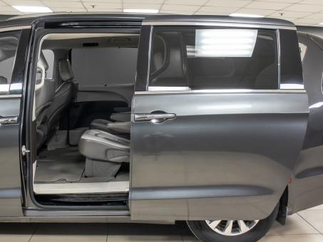 Chrysler Pacifica Touring L