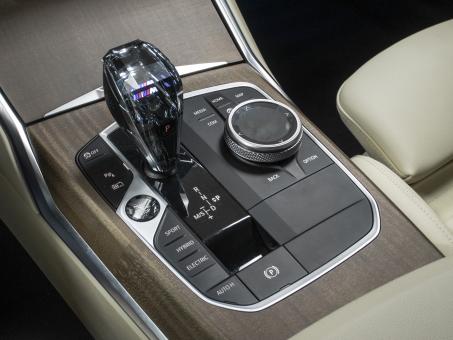 BMW 3 series 330e