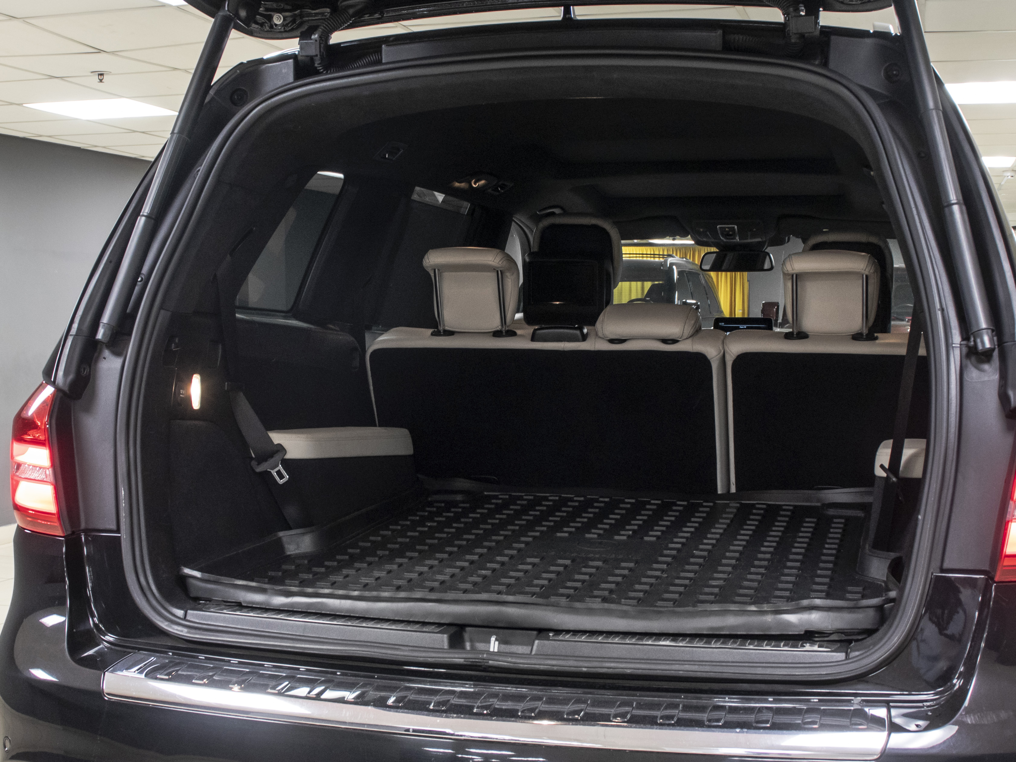 Mercedes-Benz GLS 500