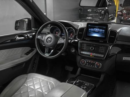 Mercedes-Benz GLS 500