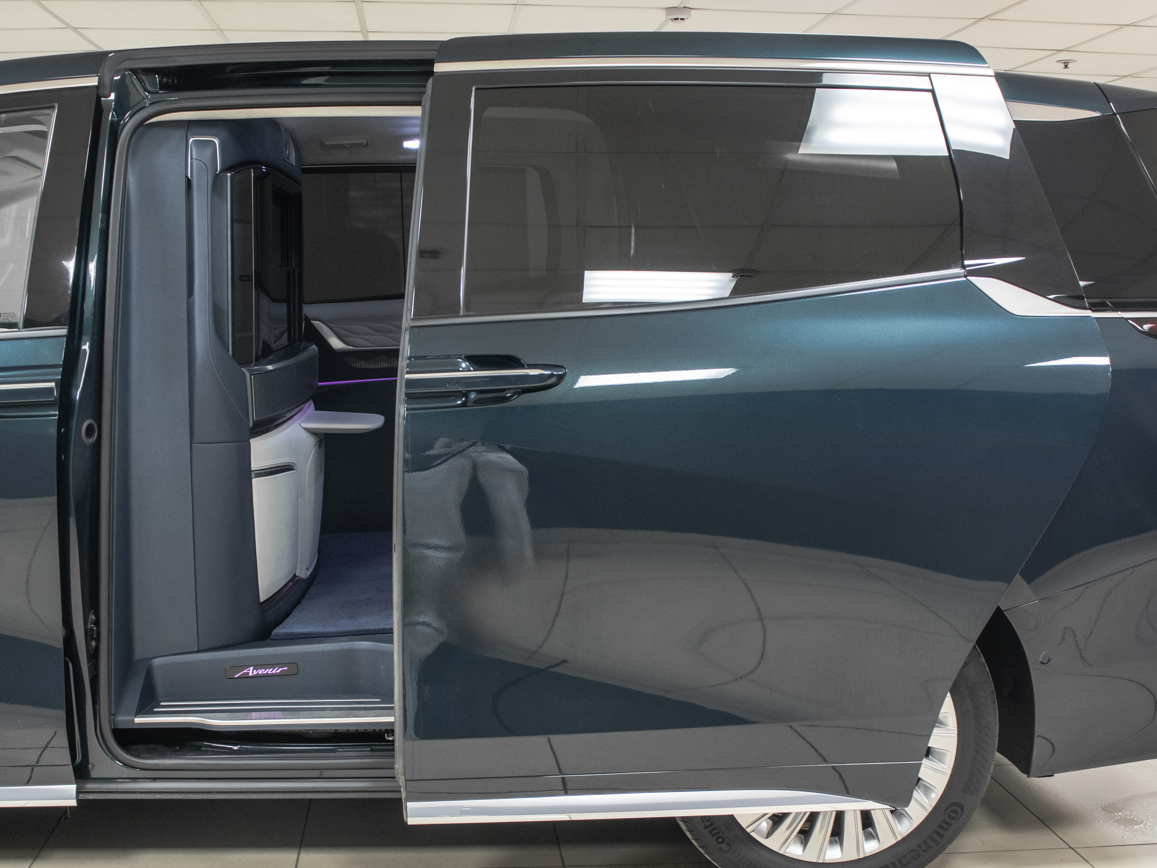 Buick GL8 IV Century Avenir 