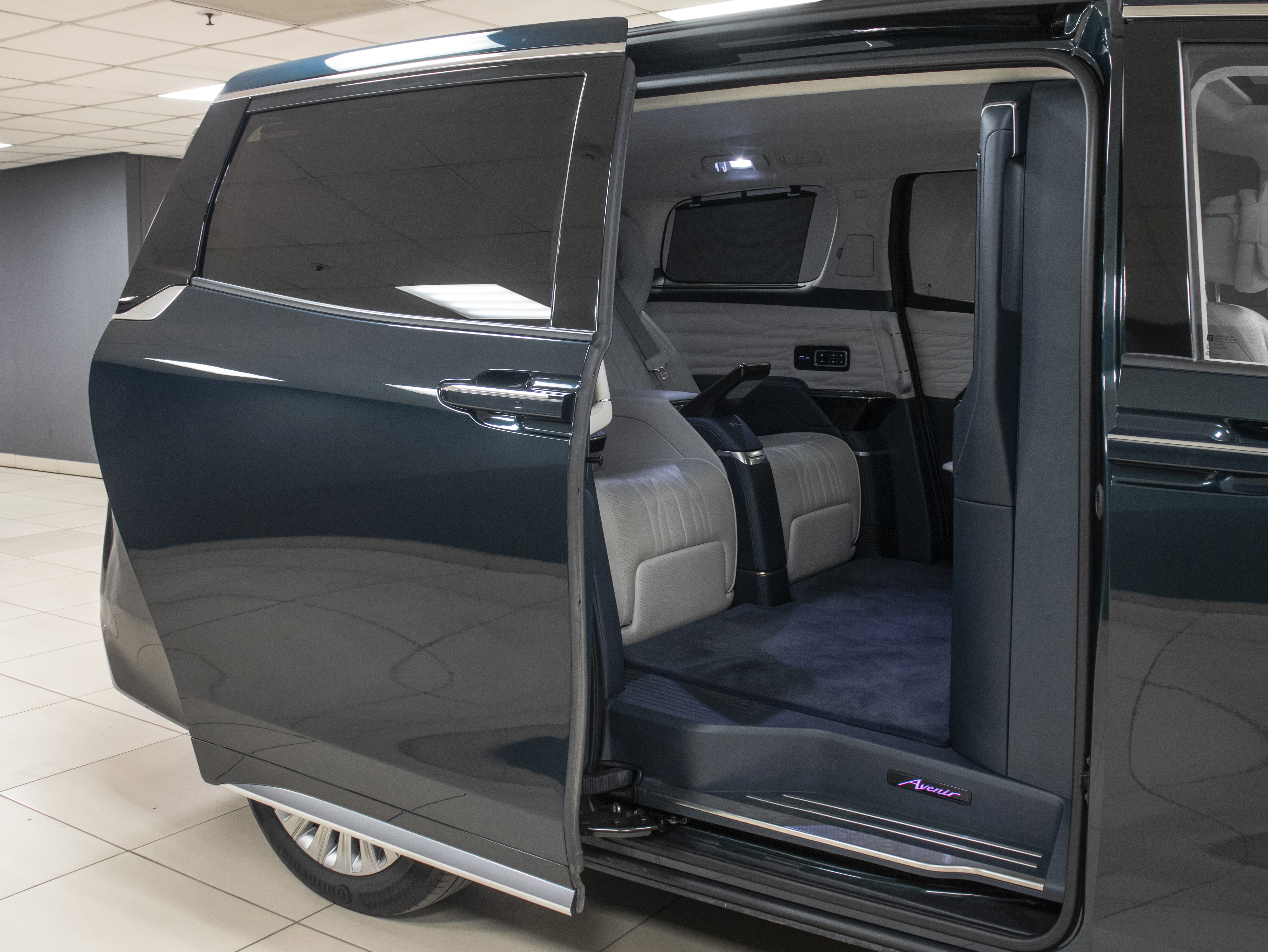 Buick GL8 IV Century Avenir 