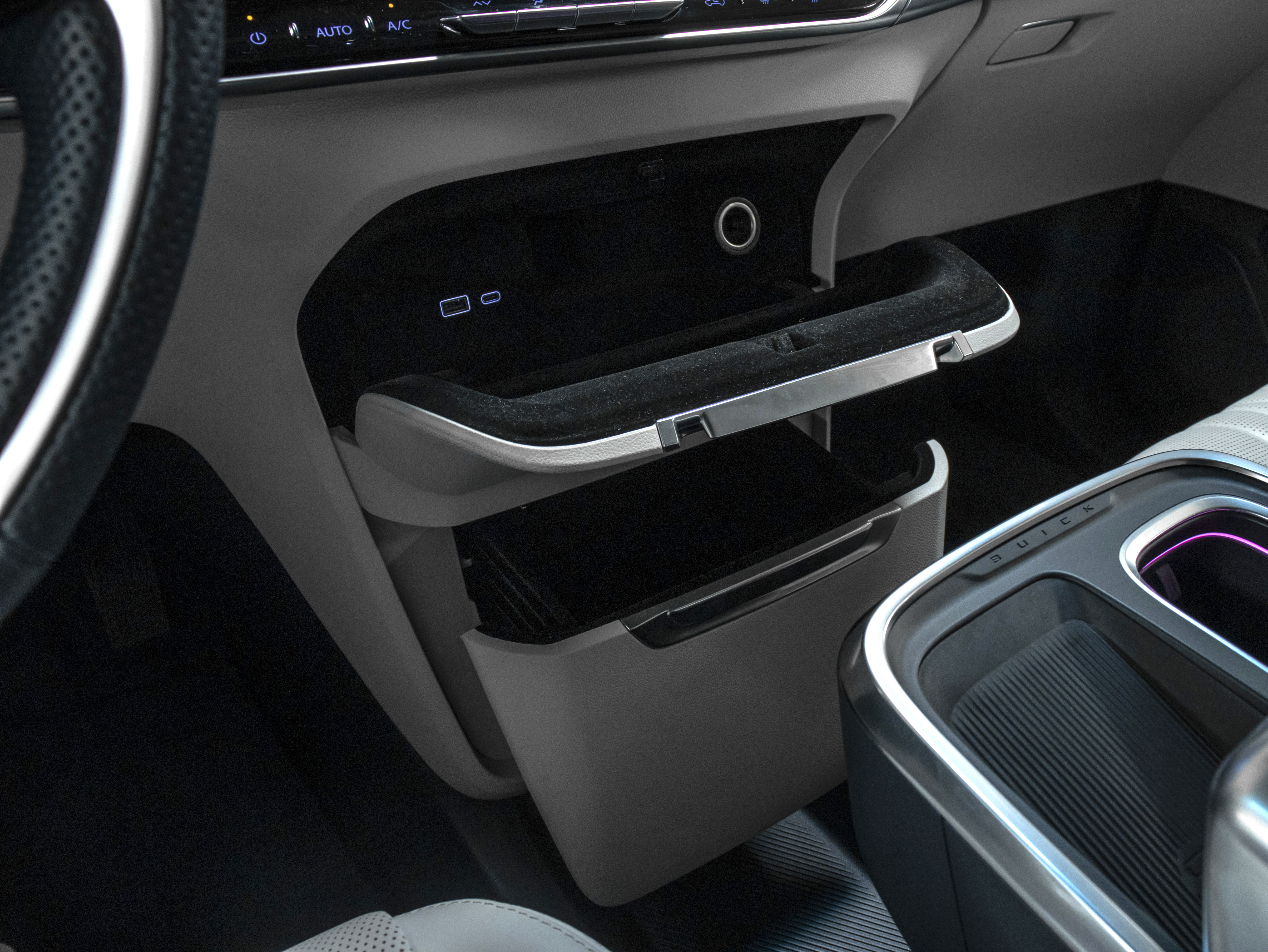 Buick GL8 IV Century Avenir 