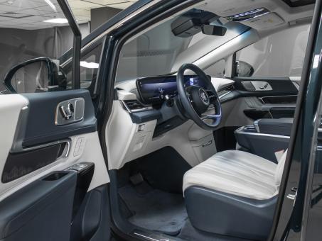 Buick GL8 IV Century Avenir 