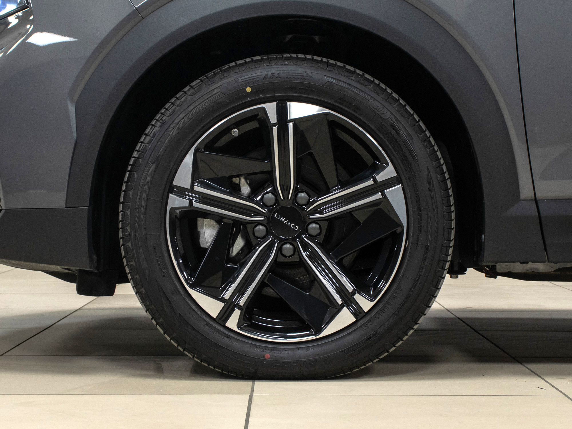 Lynk&Co 0 6 