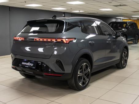 Lynk&Co 0 6 
