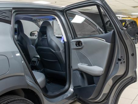 Lynk&Co 0 6 