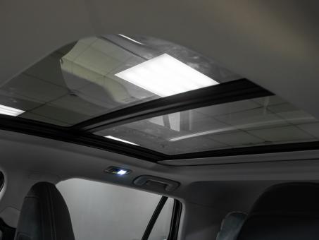 Lynk&Co 0 6 