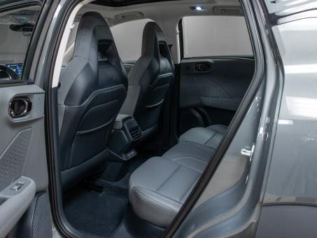 Lynk&Co 0 6 