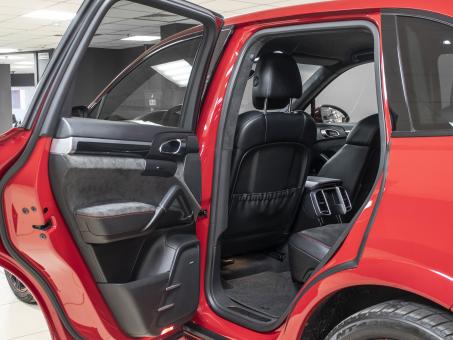 Porsche Cayenne GTS