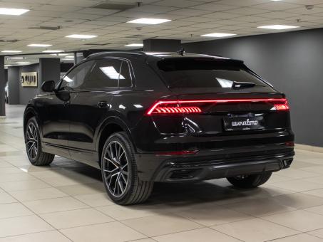 Audi Q8 Premium Plus