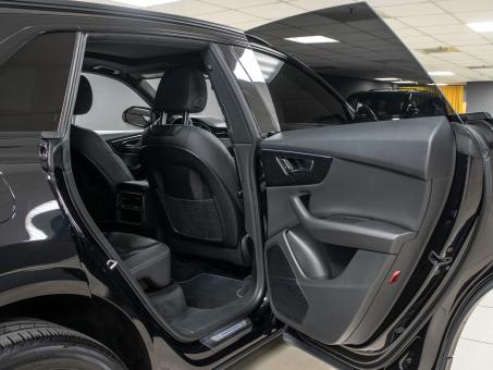 Audi Q8 Premium Plus