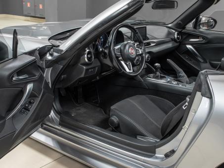 Fiat 124 Spider 