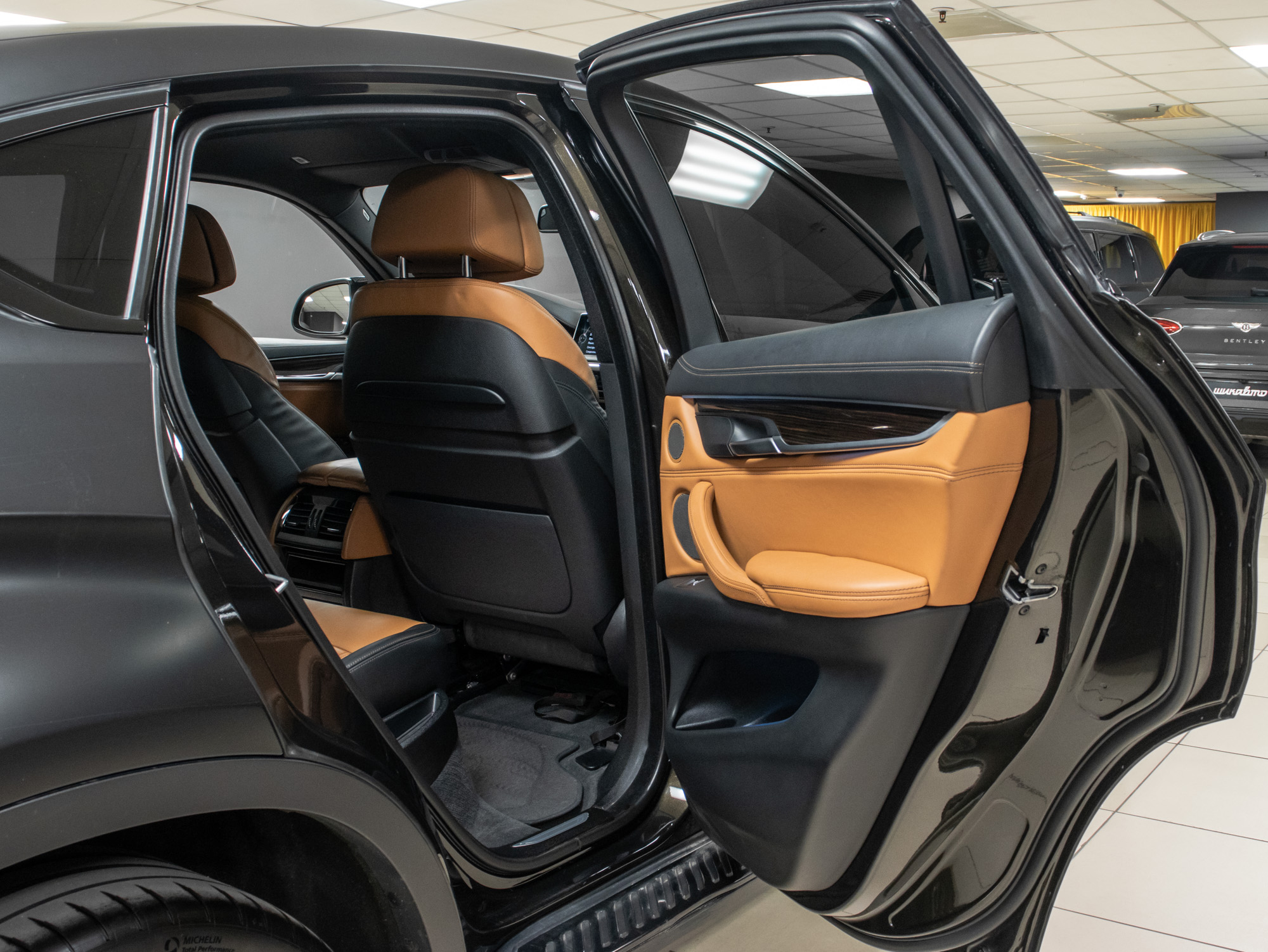 BMW X6 xDrive50i
