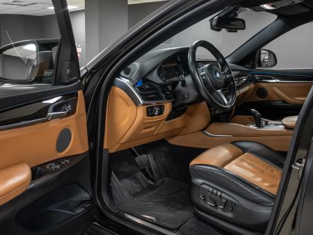 BMW X6 xDrive50i
