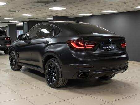 BMW X6 xDrive50i