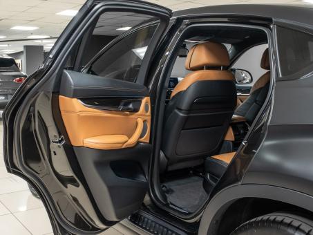 BMW X6 xDrive50i