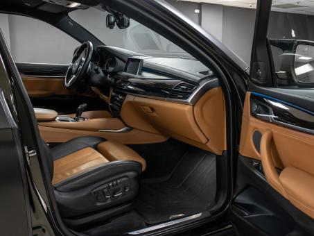 BMW X6 xDrive50i