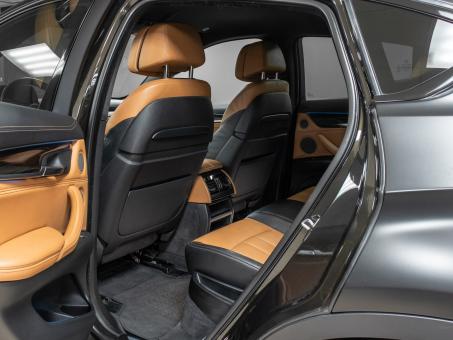 BMW X6 xDrive50i