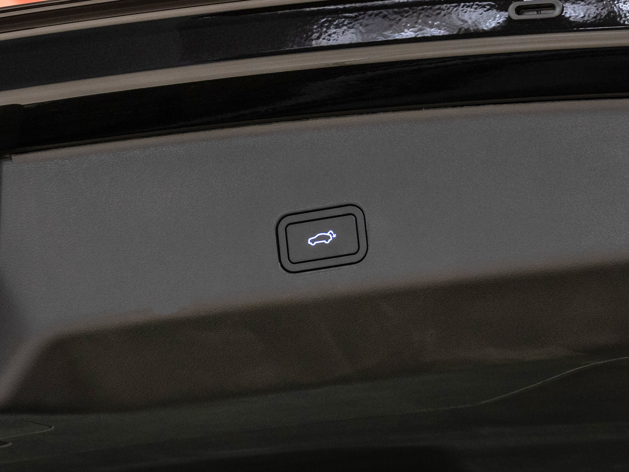 Geely Xingyue L Full Moon