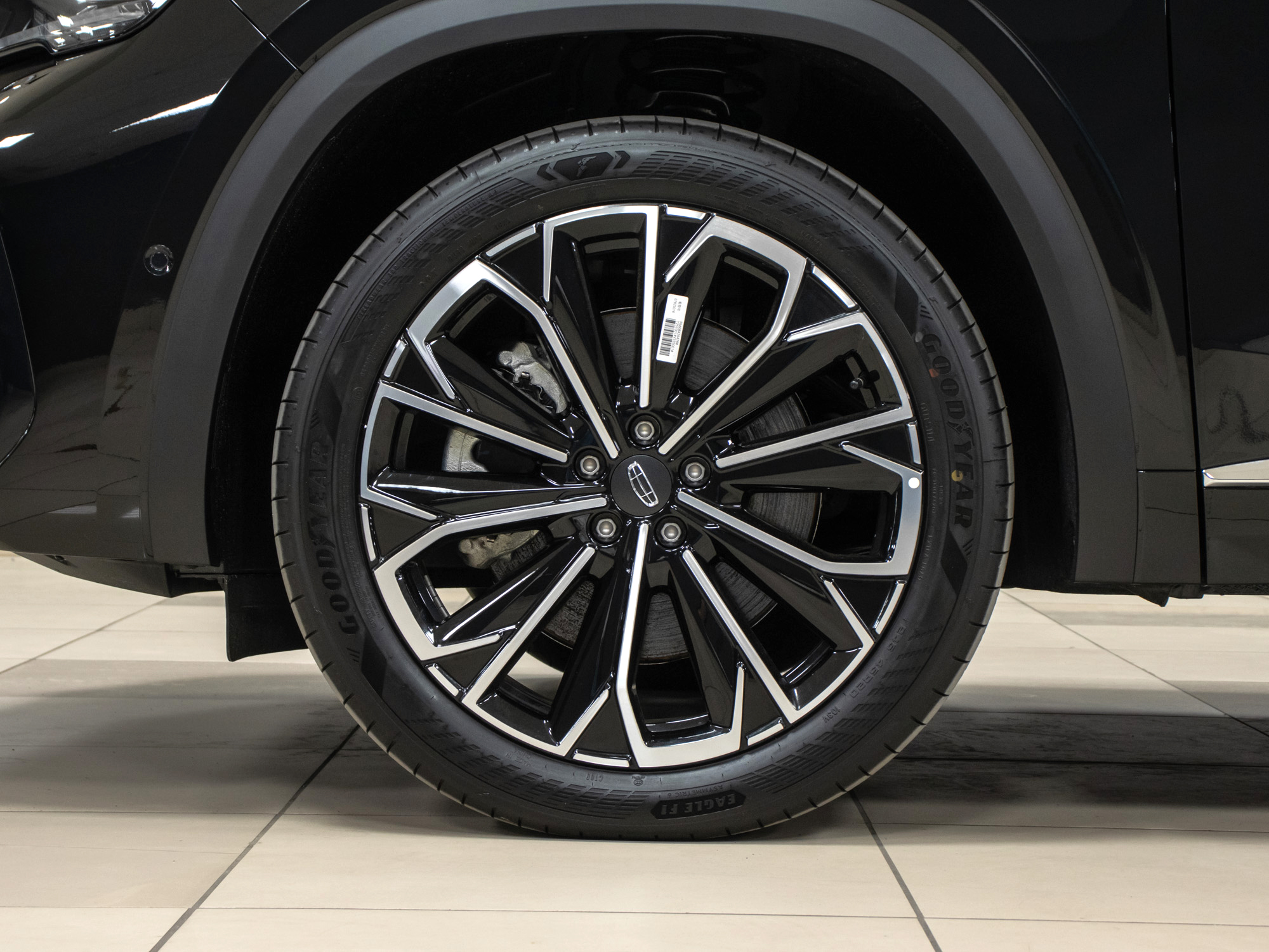 Geely Xingyue L Full Moon
