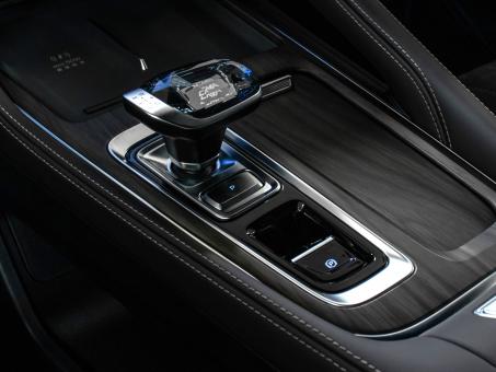 Geely Xingyue L Full Moon