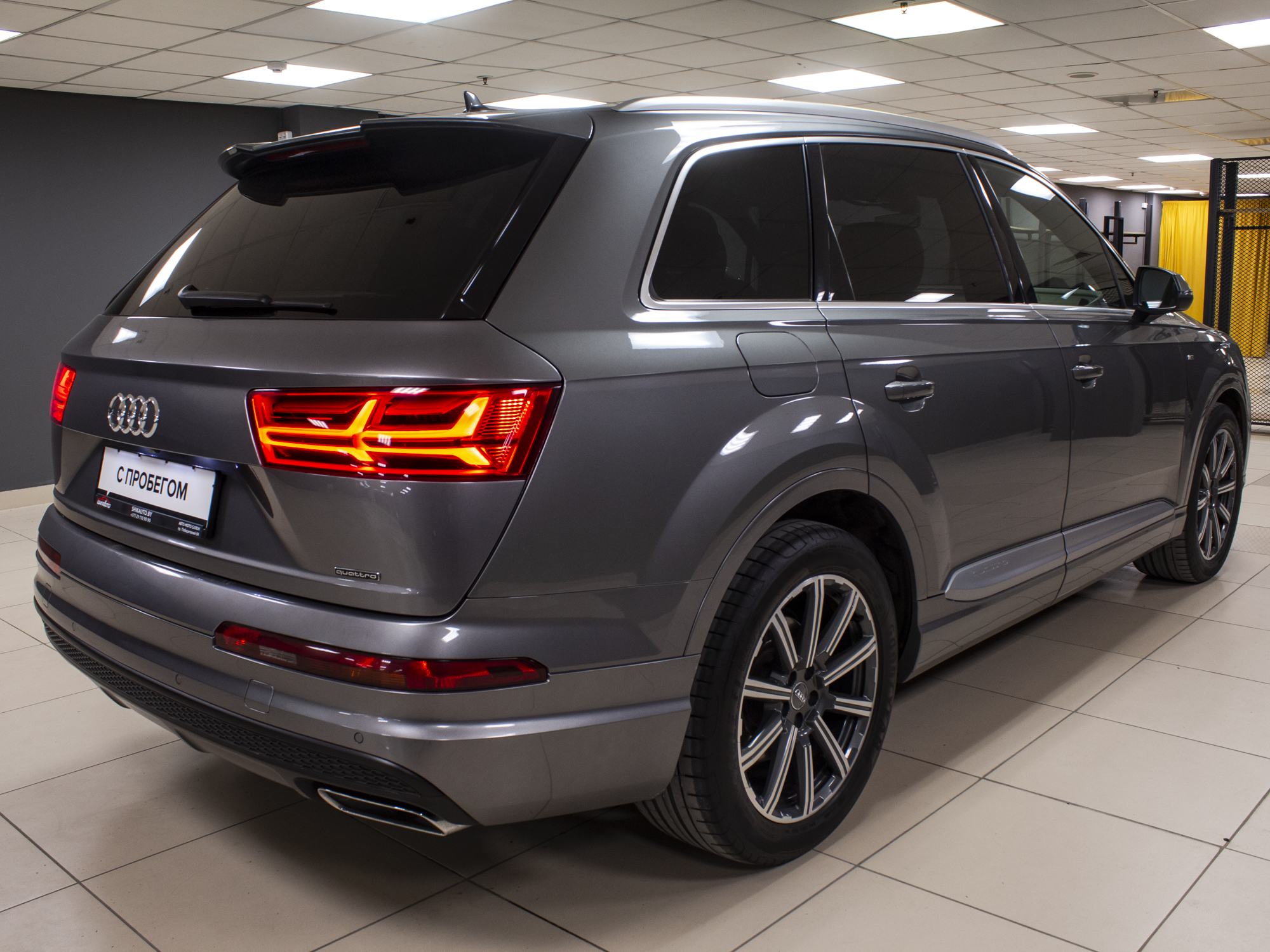 Audi Q7 5 мест