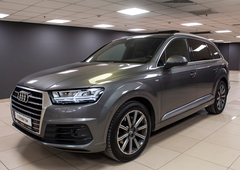 Audi Q7 5 мест