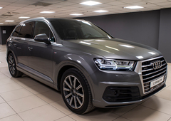 Audi Q7 5 мест