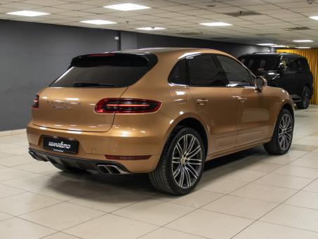 Porsche Macan Turbo