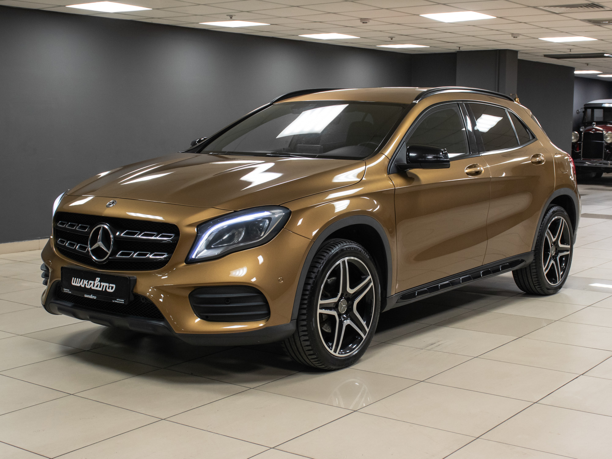 Mercedes-Benz GLA 200