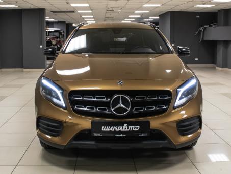 Mercedes-Benz GLA 200
