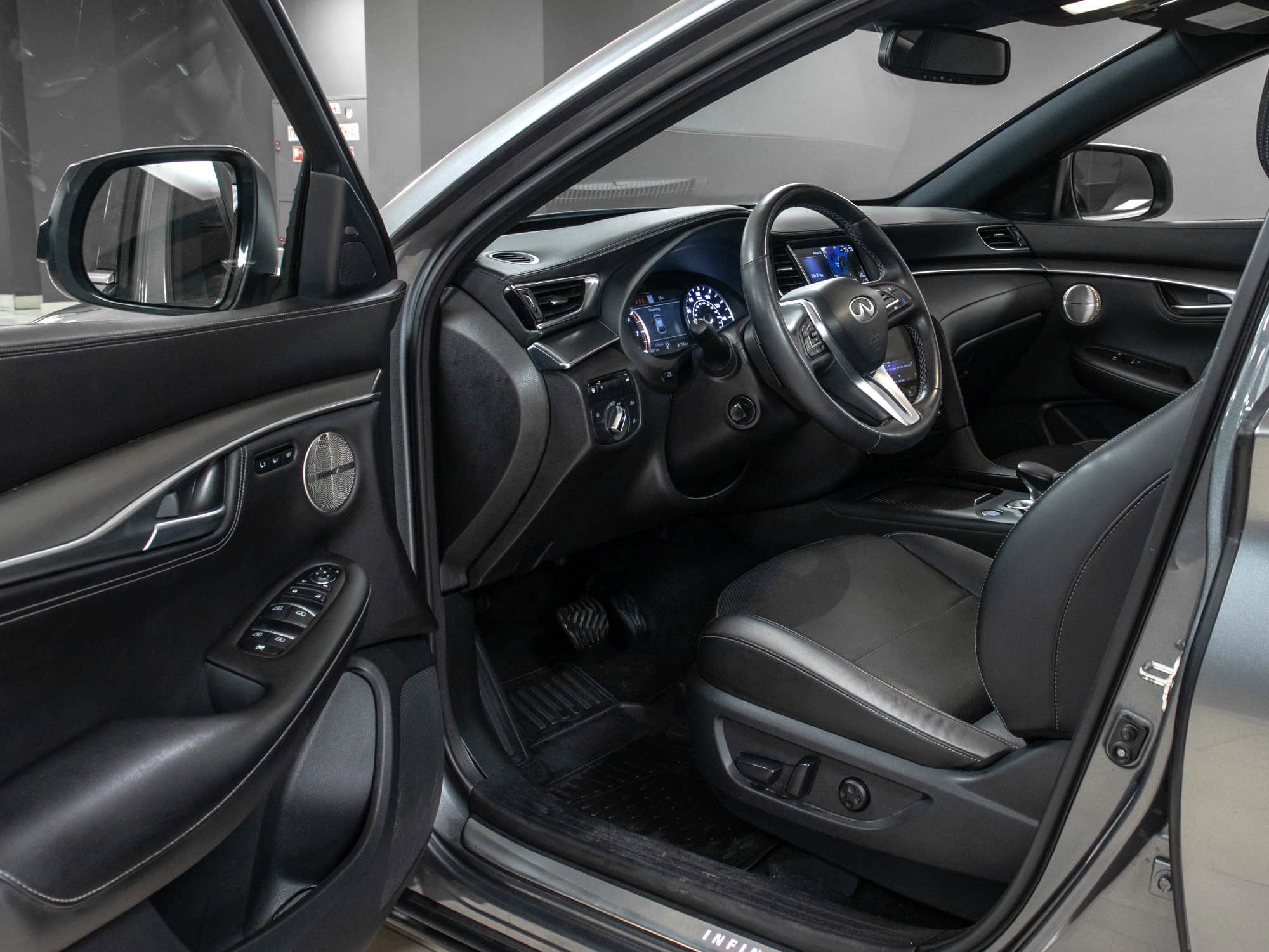Infiniti QX55 Essential