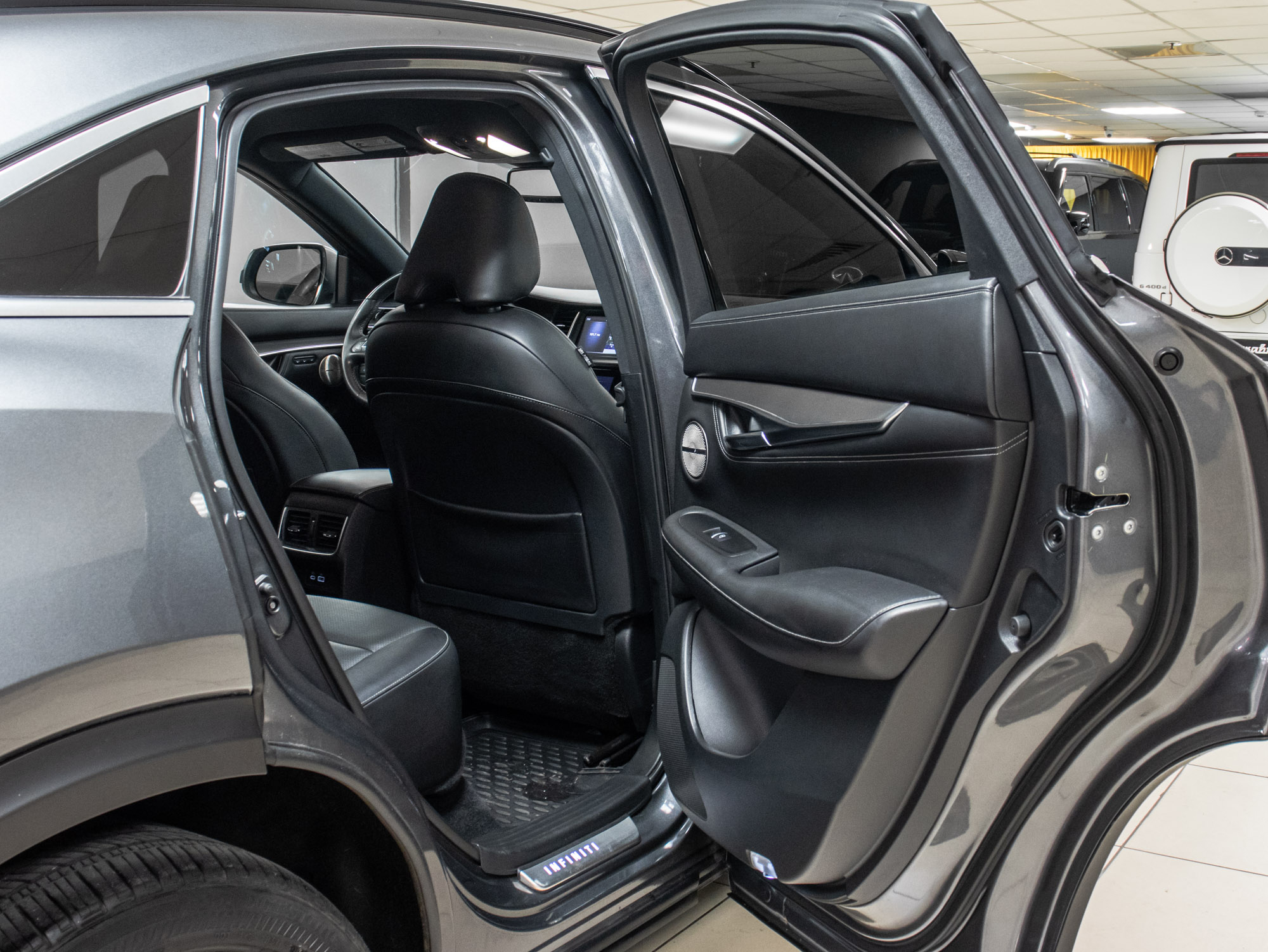 Infiniti QX55 Essential