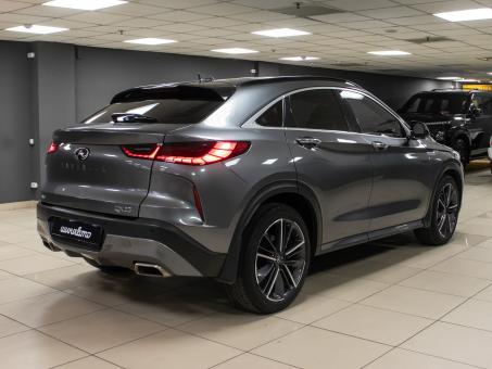 Infiniti QX55 Essential