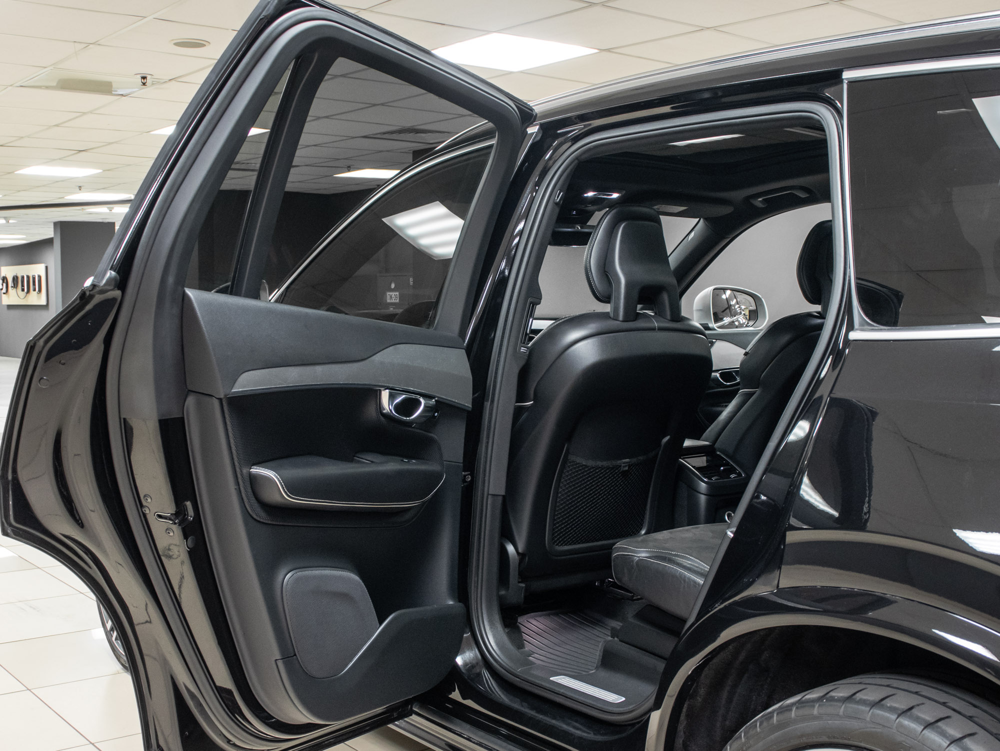 Volvo XC90 R-Design