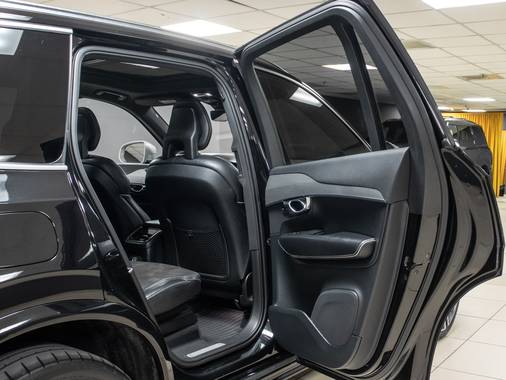 Volvo XC90 R-Design