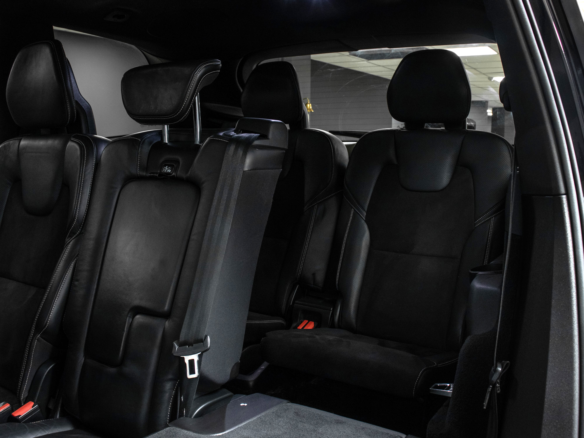 Volvo XC90 R-Design
