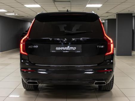 Volvo XC90 R-Design