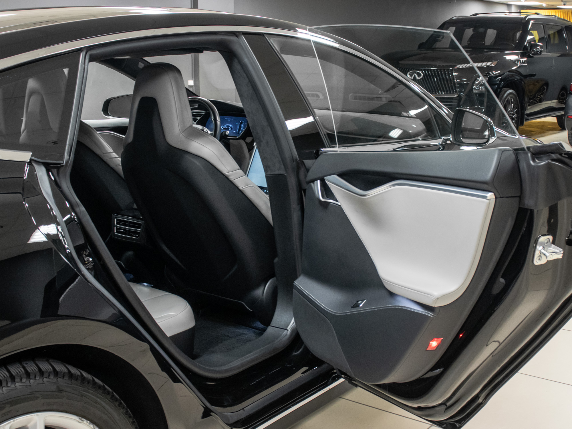Tesla Model S 70