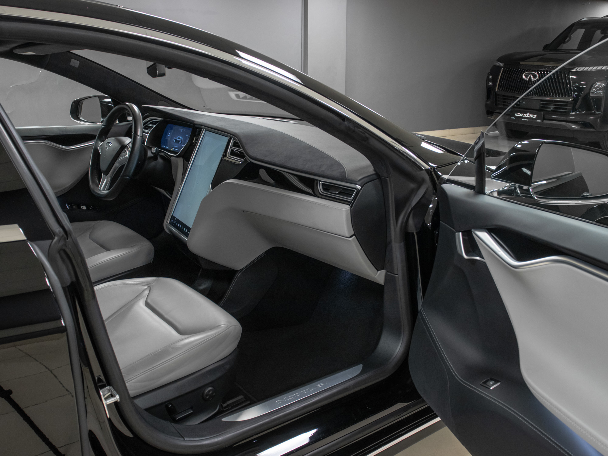 Tesla Model S 70