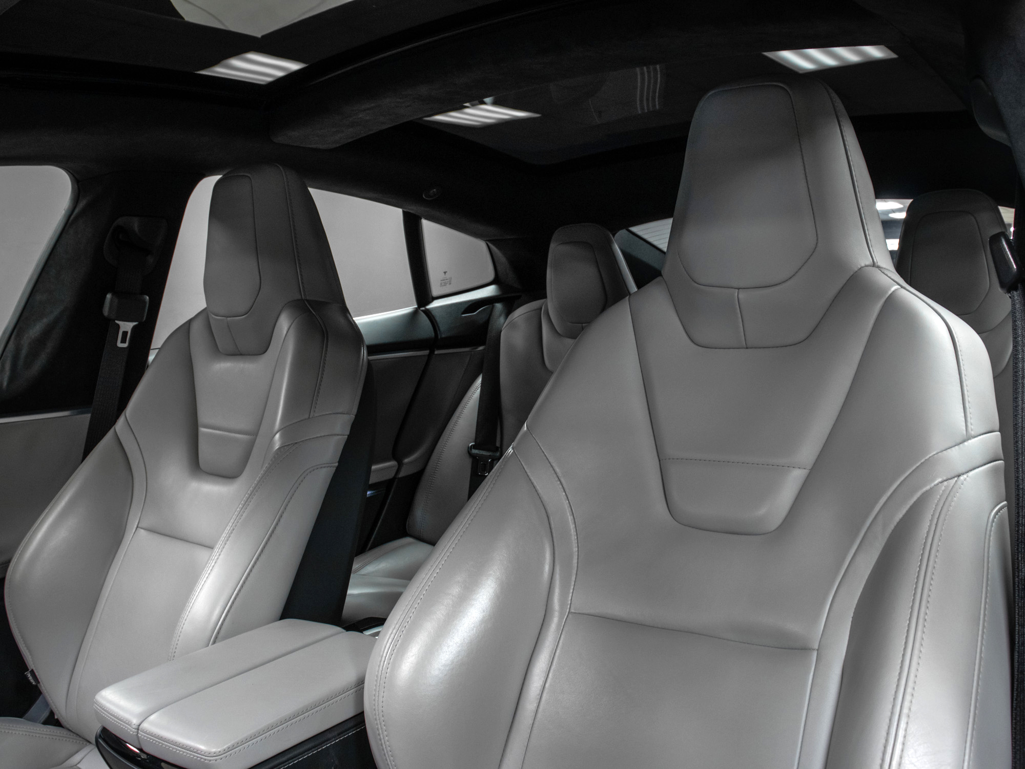 Tesla Model S 70